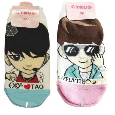 Medias Infinite y Exo Cyrus con ilustraciones K-pop