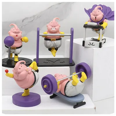 Figuras Majin Buu ejercitándose en el gimnasio de Dragon Ball