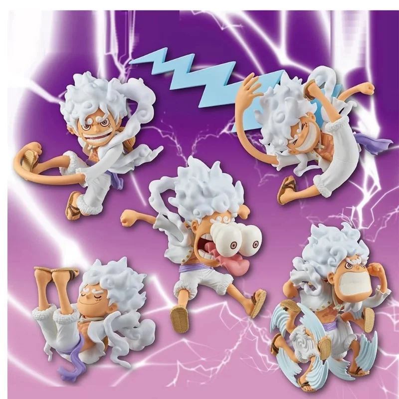 Figura Luffy Gear 5 One Piece con detalles blancos y dorados