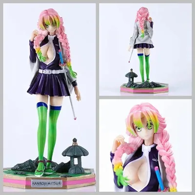 Estatuilla Mitsuri Kanroji Kimetsu no Yaiba cabello rosa y verde