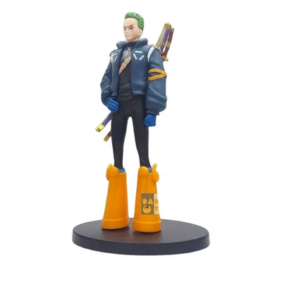 Figura Zoro One Piece Egghead con katanas y botas naranjas
