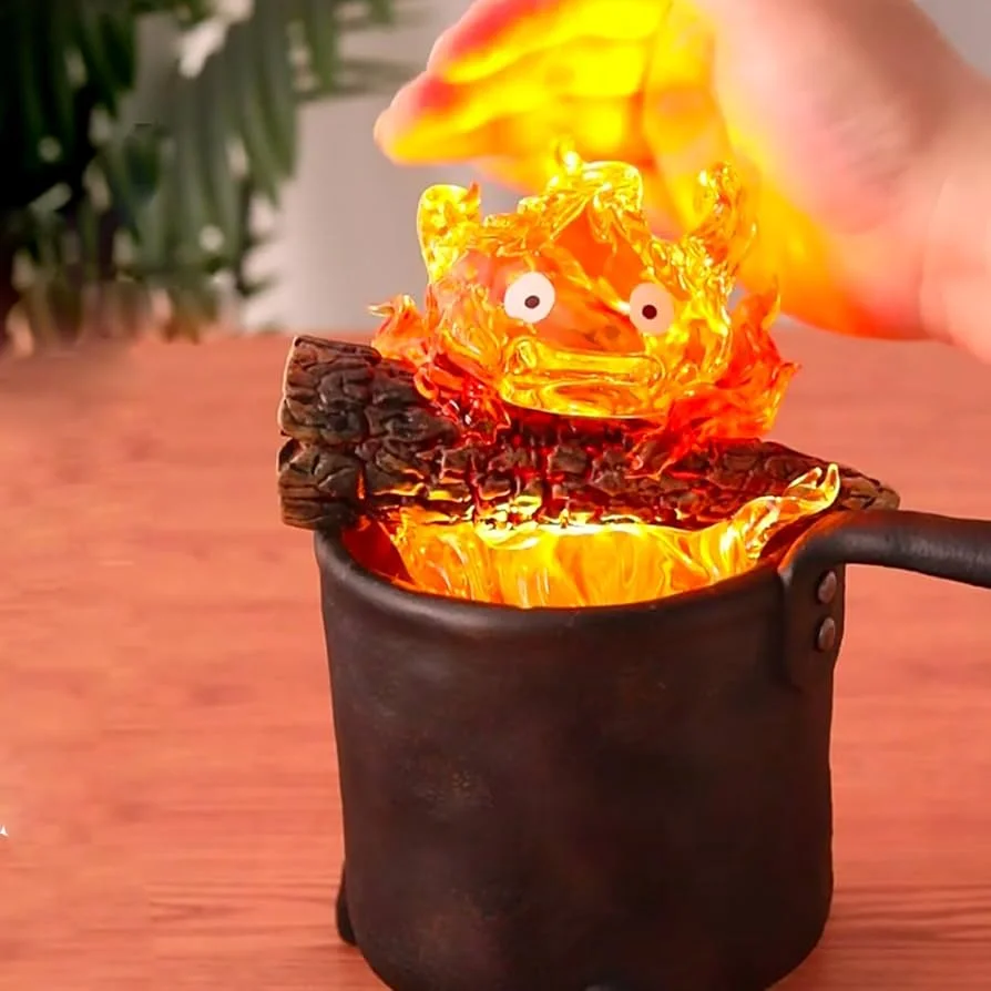 Lámpara Calcifer Studio Ghibli con efecto fuego luminoso