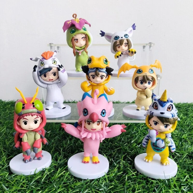 Set de 8 figuras Digimon con personajes disfrazados de criaturas