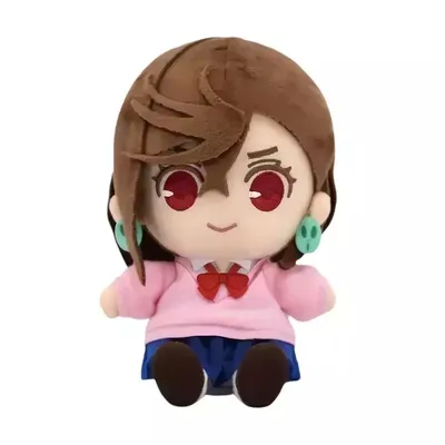 Peluche Momo Ayase de Dandadan con uniforme rosa y moño rojo