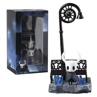 Estatuilla Caballero Hollow Knight con lámpara articulada