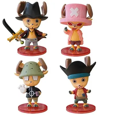 Figura Chopper One Piece disfrazado en diferentes atuendos