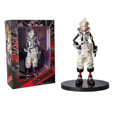 Figura Rudo Gachiakuta con uniforme blanco y base negra