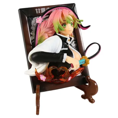 Figura Mitsuri Kanroji Kimetsu no Yaiba con base decorativa