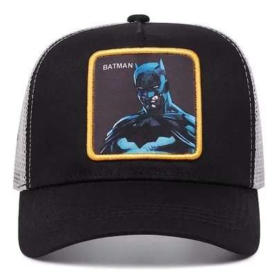 Gorra trucker negra Batman con parche bordado dorado y azul