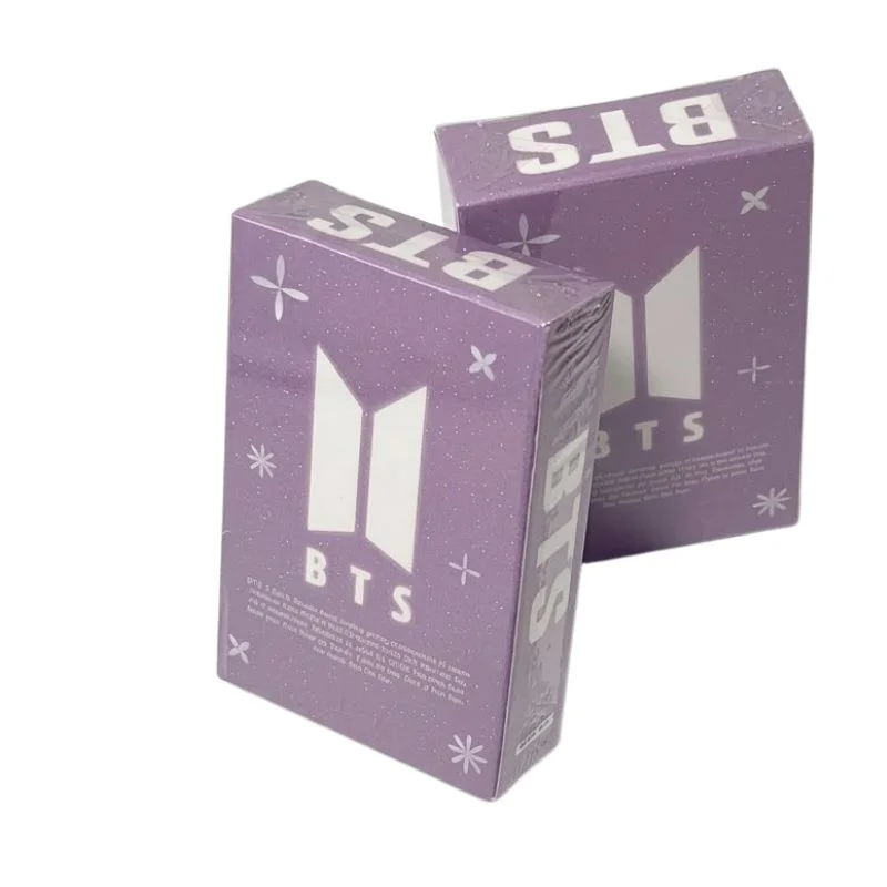 Caja de photocards BTS morada con logo del grupo