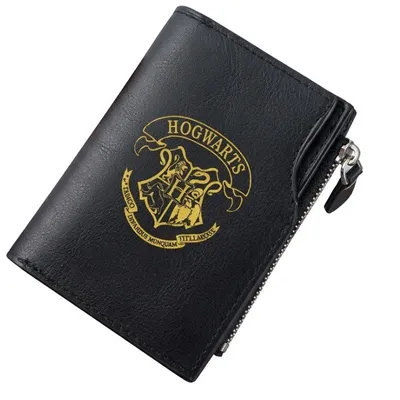 Billetera Hogwarts negra con logo dorado Harry Potter