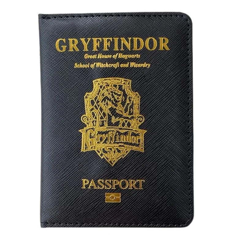 Funda pasaporte Gryffindor negra con escudo dorado Harry Potter