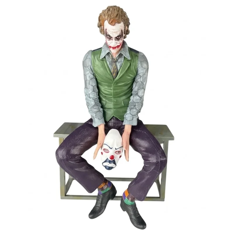 Figura Joker sentado en silla con cabeza — The Dark Knight