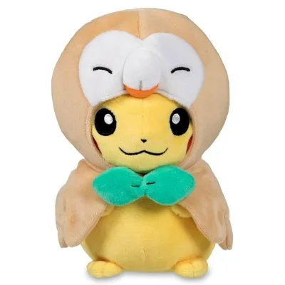 Peluche Pikachu disfrazado de Rowlet con capucha marrón y lazo turquesa